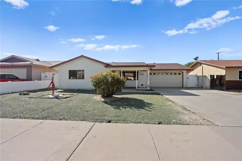 1261 Leslie Dr, Hemet, CA 92543