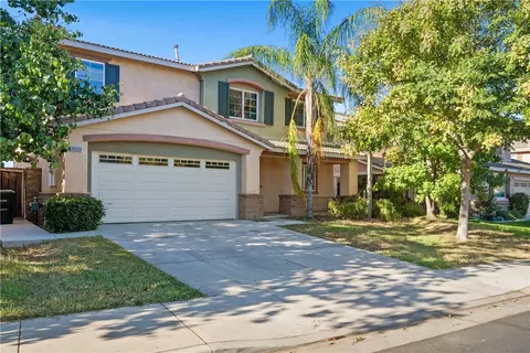 45009 Sonia Dr, Lake Elsinore, CA 92532