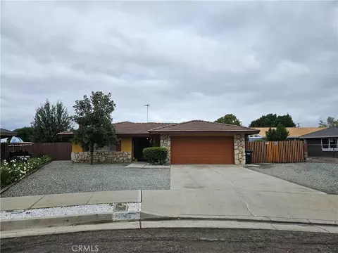 842 Cardona Pl, Hemet, CA 92543