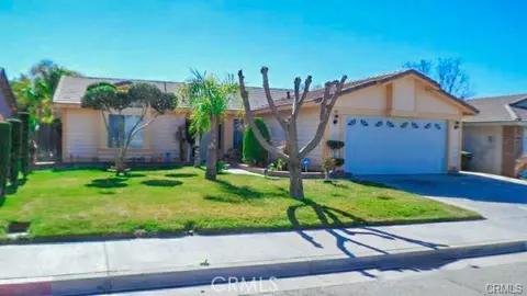 656 E Artesia St, San Jacinto, CA 92583