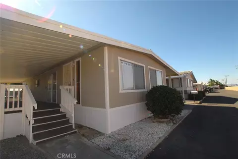881 N Lake St #289, Hemet, CA 92544