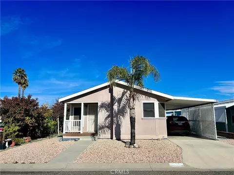 651 Santa Clara Cir, Hemet, CA 92543
