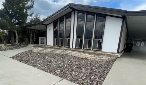 1360 Cabrillo Dr, Hemet, CA 92543