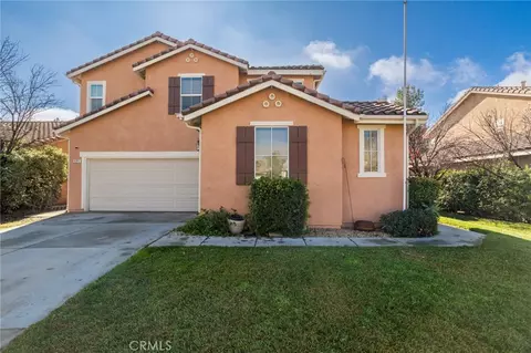 121 Quartz Ln, Perris, CA 92570