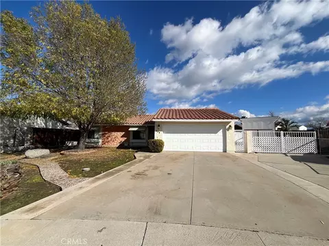 834 Azalea Way, Hemet, CA 92545