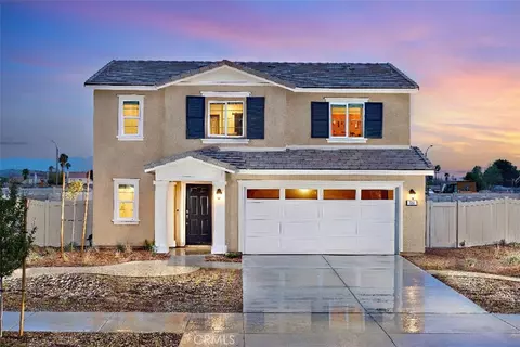 514 Pinyon Rd, San Jacinto, CA 92583