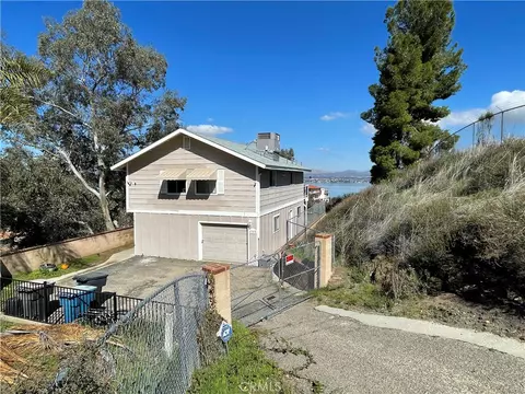 33450 Mitchell Dr, Lake Elsinore, CA 92530