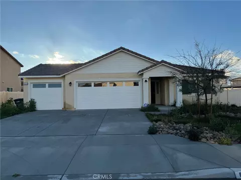 632 Rose Thorn Cir, San Jacinto, CA 92582