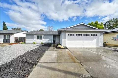 1050 Amber Ln, Lake Elsinore, CA 92530
