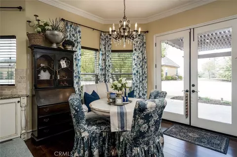 Dining - 14787 Wood Rd, Riverside, CA 92508 photo 3 of 4
