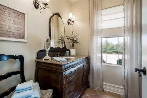 Bath - 14787 Wood Rd, Riverside, CA 92508 photo 7 of 8