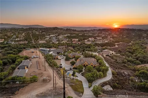 View/Area - 14787 Wood Rd, Riverside, CA 92508 photo 6 of 10