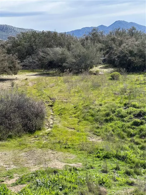 56 Taffel Ranch Rd, Hemet, CA 92544
