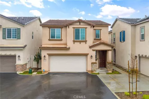560 Enzo St, Lake Elsinore, CA 92530