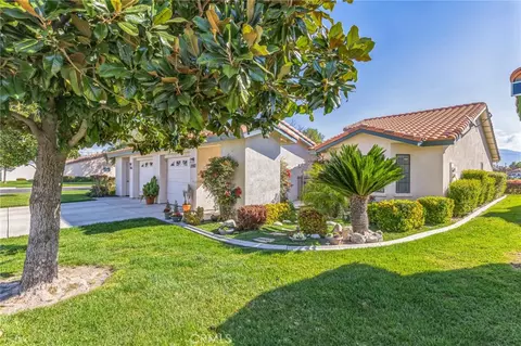 1060 Mountain View Dr, Hemet, CA 92545