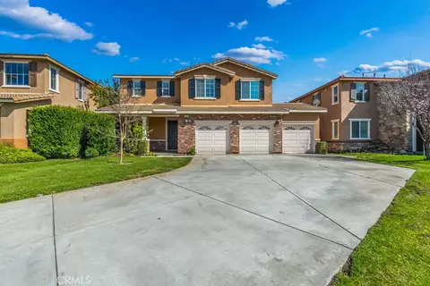 41032 Crimson Pillar Ln, Lake Elsinore, CA 92532
