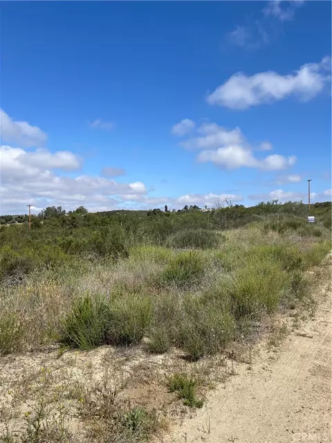 46 Sable Dr, Hemet, CA 92544 photo 2