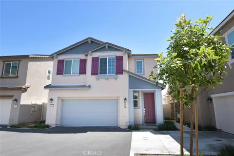 551 Enzo St, Lake Elsinore, CA 92530