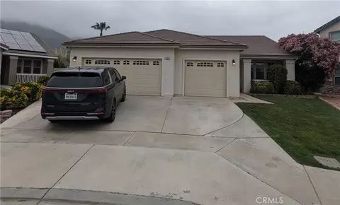 920 Tucson Ct, San Jacinto, CA 92583