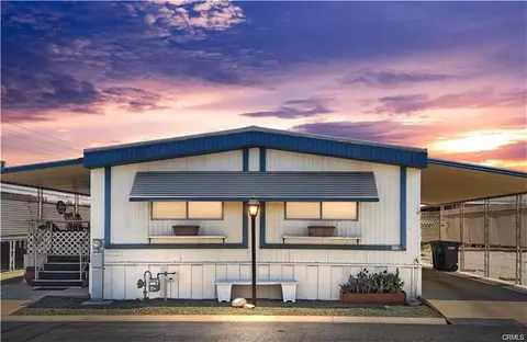 1895 W Devonshire Ave #125, Hemet, CA 92545