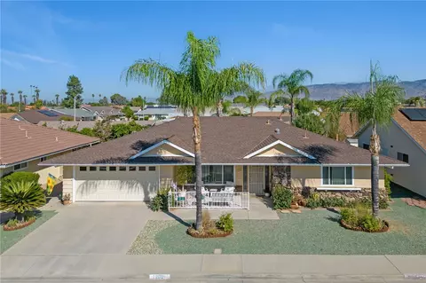 1200 W Montrose Ave, Hemet, CA 92543