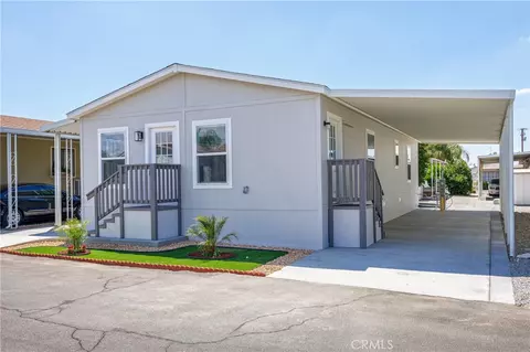 880 N Lake St #75, Hemet, CA 92544