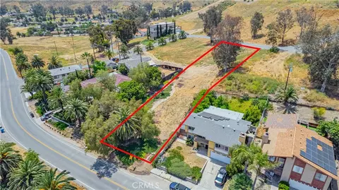 457 Gunnerson St, Lake Elsinore, CA 92530