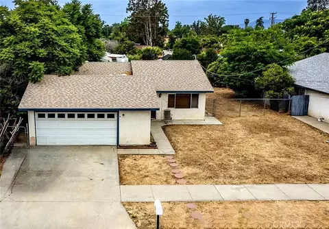 376 S Grand Army Ave, San Jacinto, CA 92583