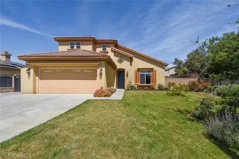 1133 Passion Ct, San Jacinto, CA 92582