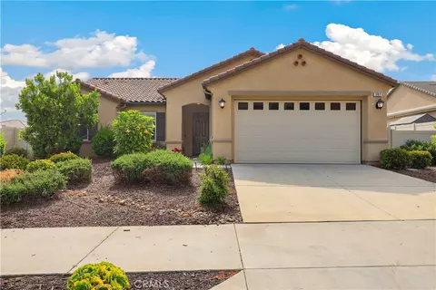 397 Hunal Cir, San Jacinto, CA 92582