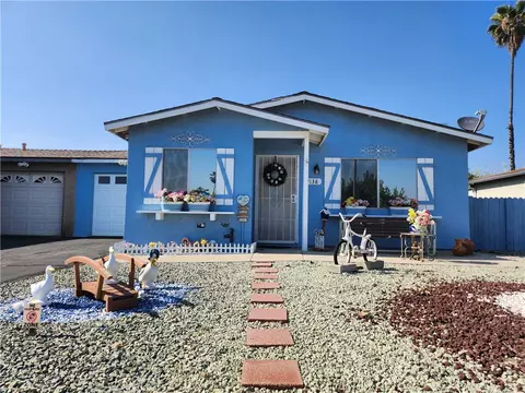 2138 Avenida Olivos, Hemet, CA 92545