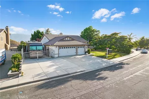 31777 Canyon Ridge Dr, Lake Elsinore, CA 92532
