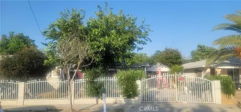 328 S Gilbert St, Hemet, CA 92543