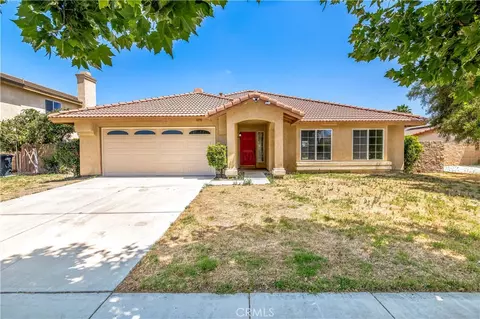 1090 Pertano Ln, Hemet, CA 92543