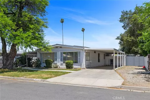 876 Skov St, Hemet, CA 92543