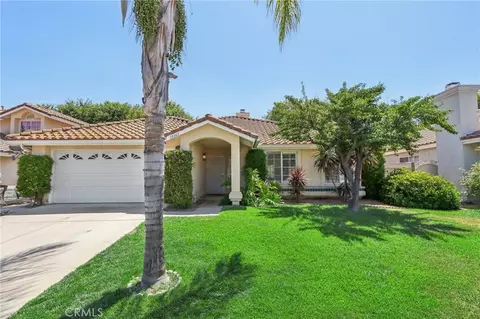 19465 Sweetwood Ln, Lake Elsinore, CA 92530