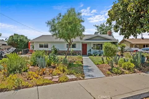 1035 Dixie Dr, Hemet, CA 92543