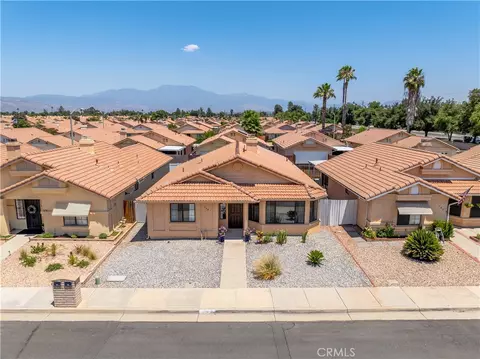 714 Via Casitas Dr, Hemet, CA 92545