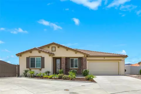 1332 Laurlhurst Hts, San Jacinto, CA 92582