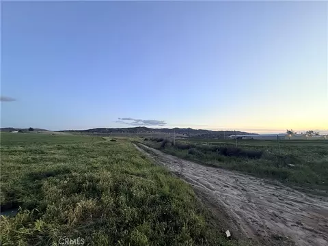 0 Brown Ave, Nuevolakeview, CA 92567