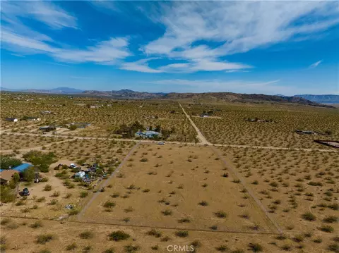 56785 Encantado Rd, Landers, CA 92285 photo 5
