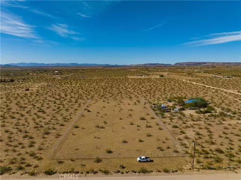 56785 Encantado Rd, Landers, CA 92285 photo 3
