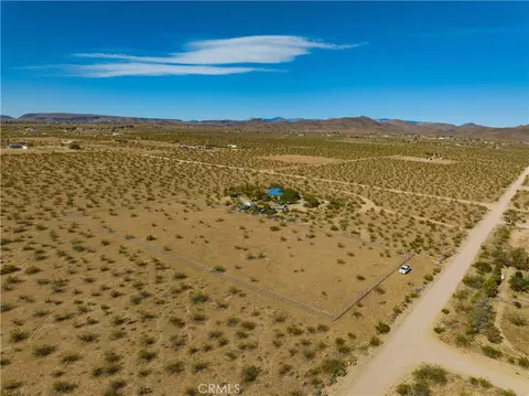 56785 Encantado Rd, Landers, CA 92285 photo 6