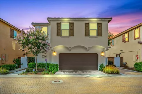 30432 Village Knoll Dr, Menifee, CA 92584