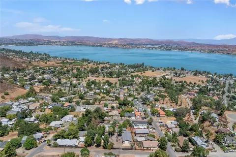 17451 Haynes Ave, Lake Elsinore, CA 92530
