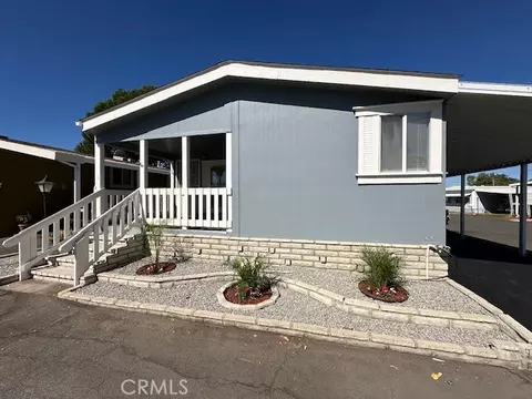 880 N Lake St #67, Hemet, CA 92544