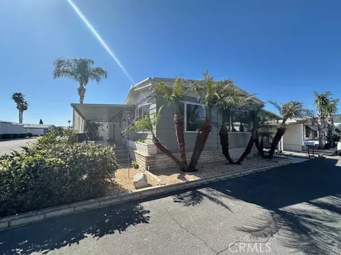 881 N Lake St #261, Hemet, CA 92544