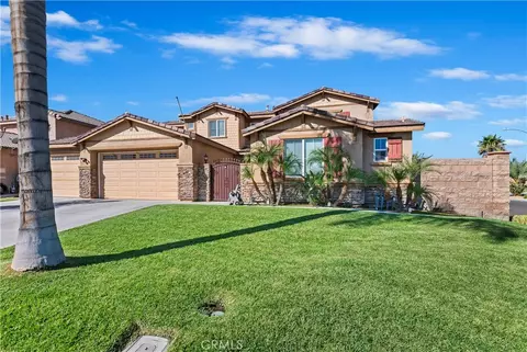 426 Sparrow Ln, San Jacinto, CA 92582