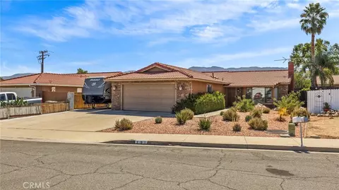 251 Lauren Ct, Lake Elsinore, CA 92530