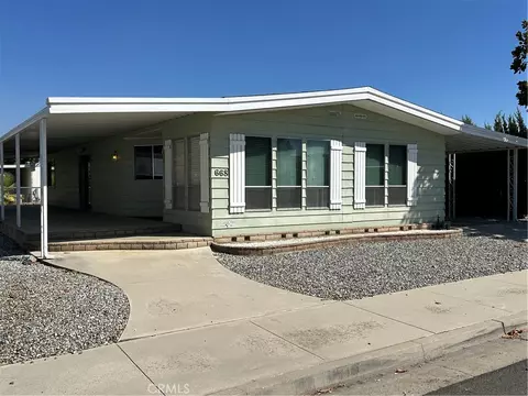 668 Seville Dr, Hemet, CA 92543